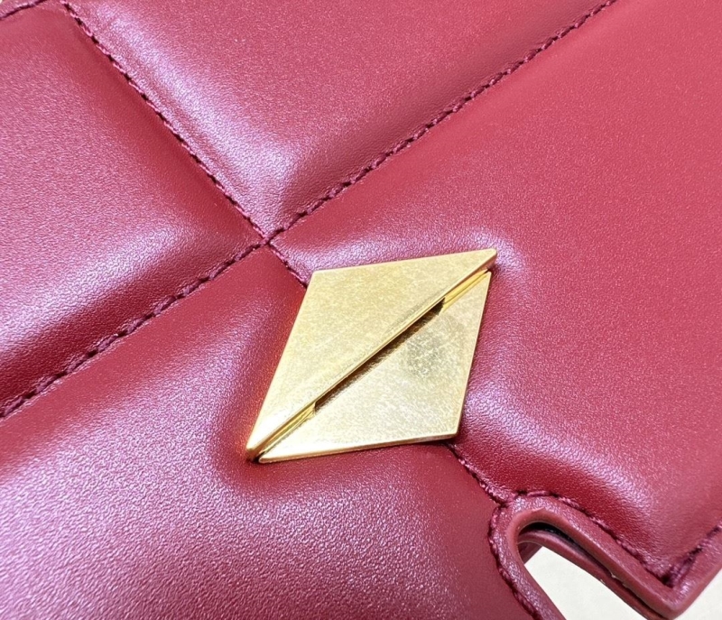 Bv*b*rry satchel bags